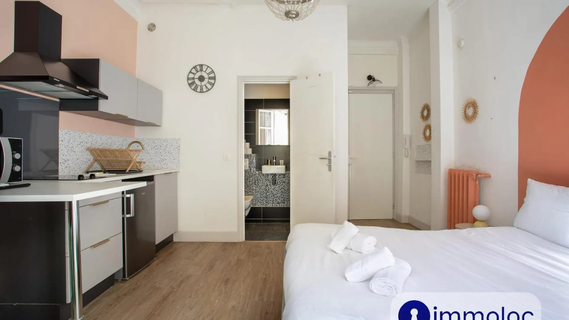 Charming Air-Conditioned Studio With Balcony Nice